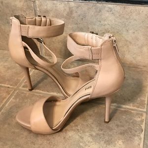 Cream Gianni Bini Sandals
